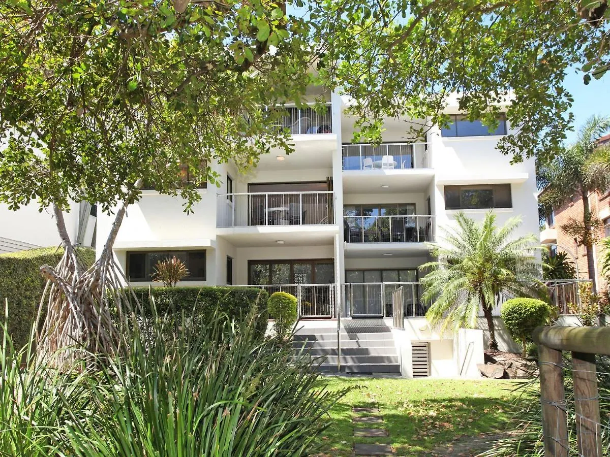 Windmill 4 Two Bedroom Beachside Apartment On Parkyn Parade Mooloolaba