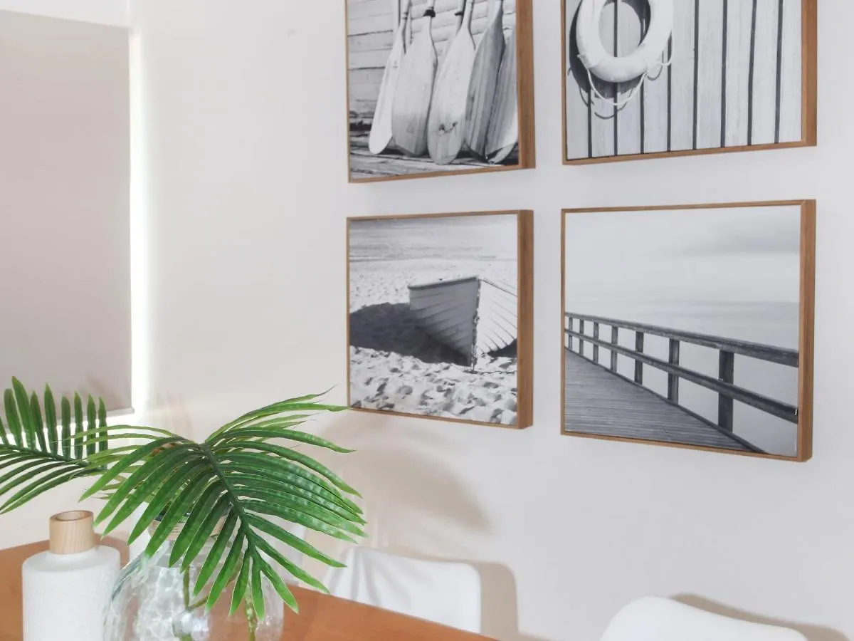 Windmill 4 Two Bedroom Beachside Apartment On Parkyn Parade Mooloolaba