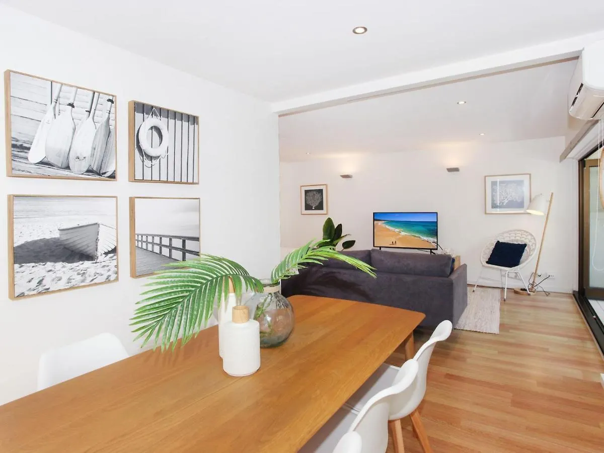 Windmill 4 Two Bedroom Beachside Apartment On Parkyn Parade Mooloolaba